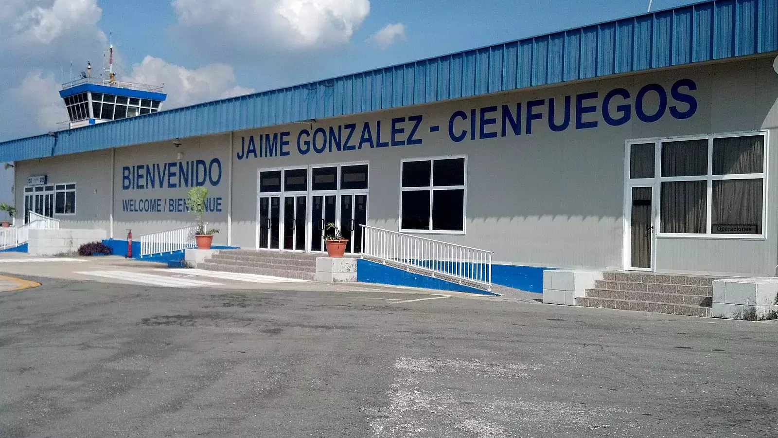 Aeropuerto &quot;Jaime González&quot; de Cienfuegos