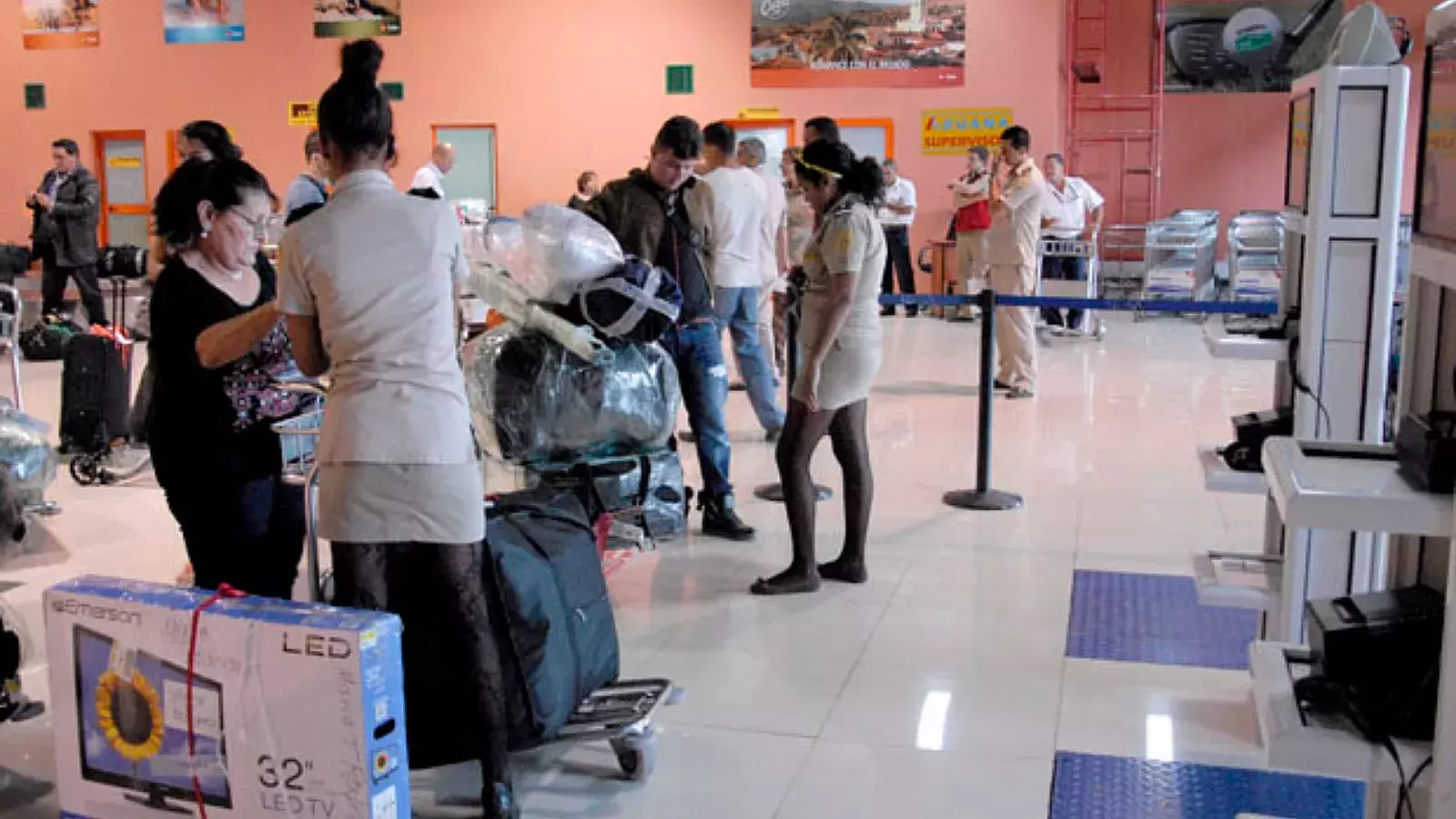 Symbolbild Flughafen Havanna | Bildquelle: ADN © | Bilder sind in der Regel urheberrechtlich geschützt