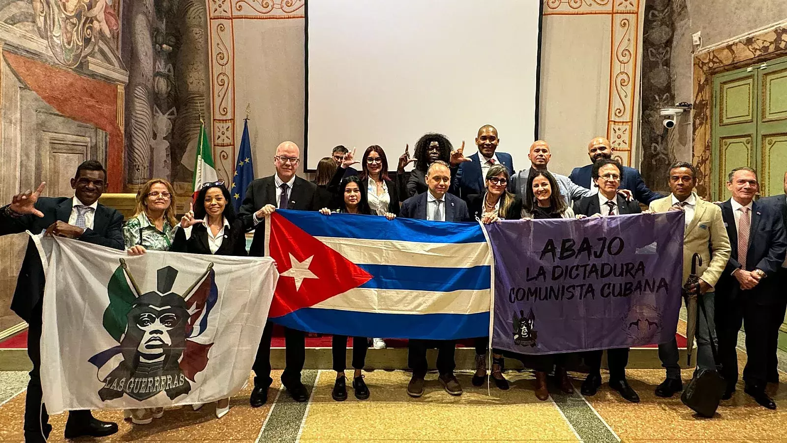 Opositores cubanos en el Senado de Italia
