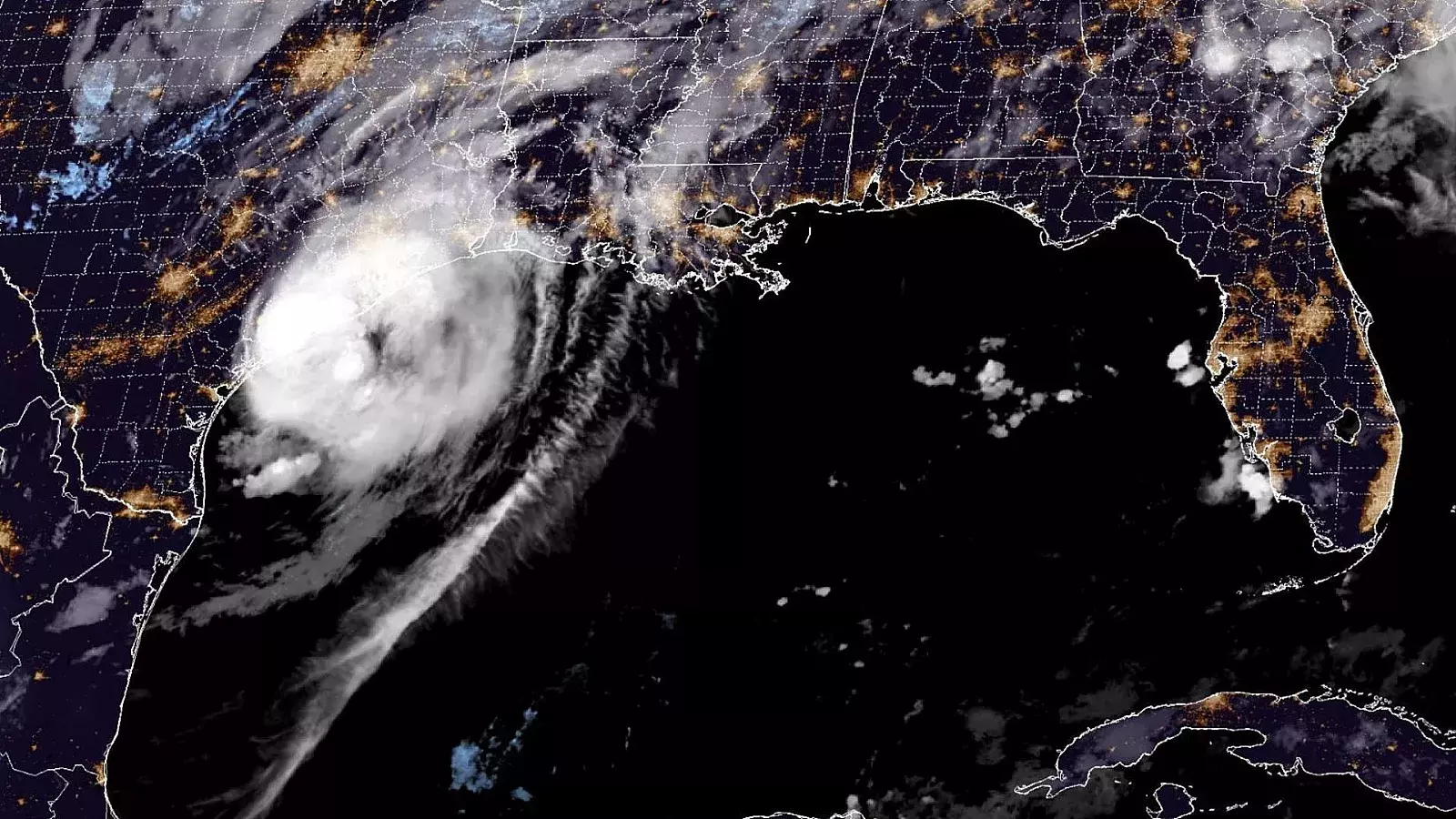 Beryl se debilita a tormenta tropical: tres muertos y dos millones de clientes sin electricidad en Texas