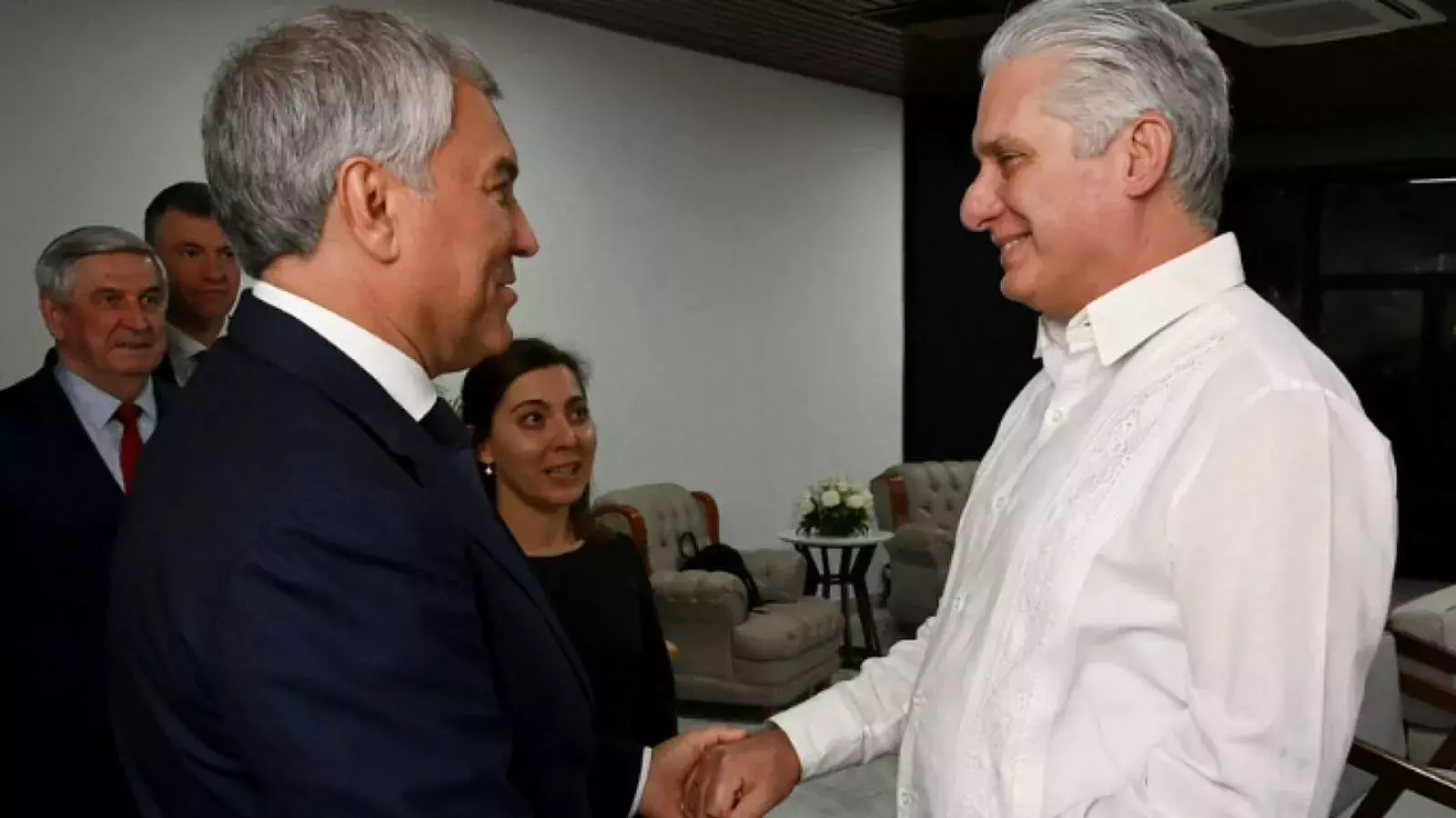 Viacheslav Volodin se reunió con el dictador cubano Miguel Díaz-Canel
