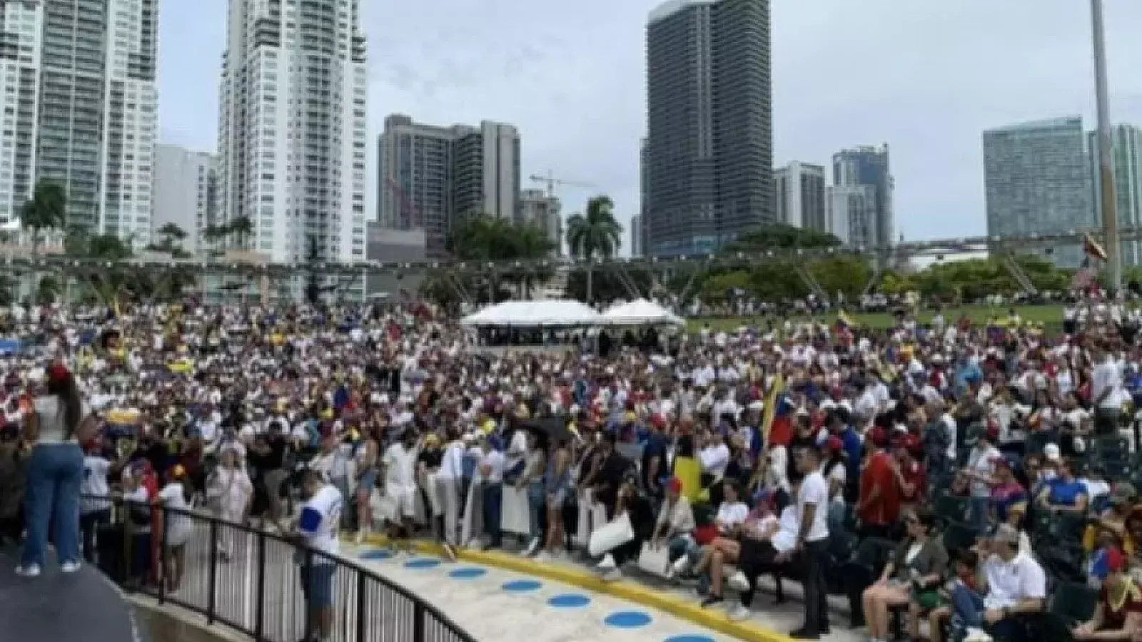 EBxilio venezolano en Miami