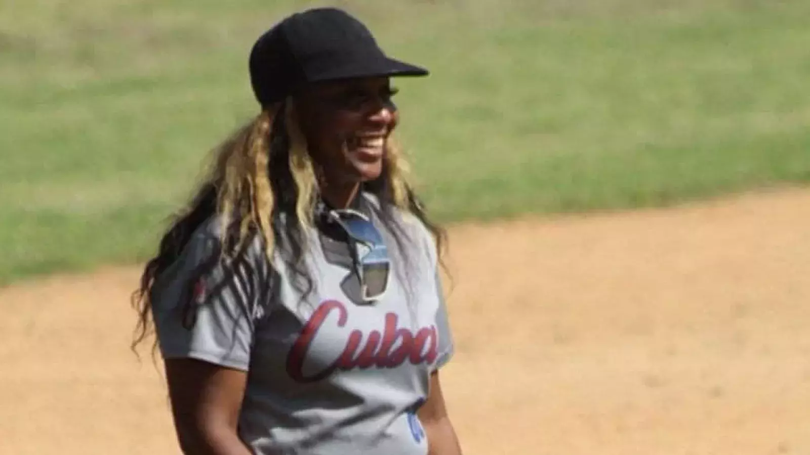 Annie Fonseca, primera mujer manager de un equipo de béisbol de hombres en Cuba