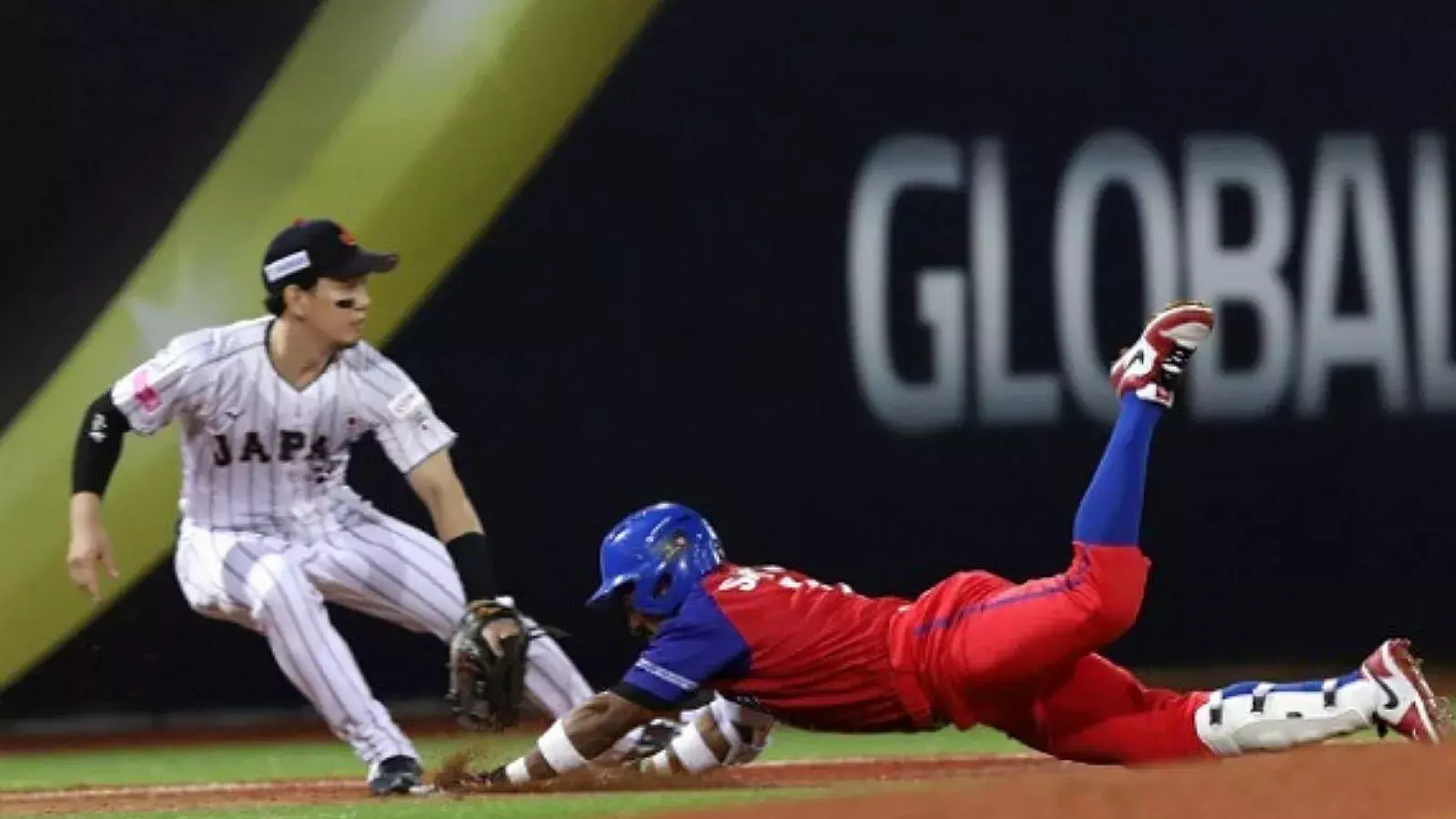 Cuba, eliminada en el Premier 12 de béisbol