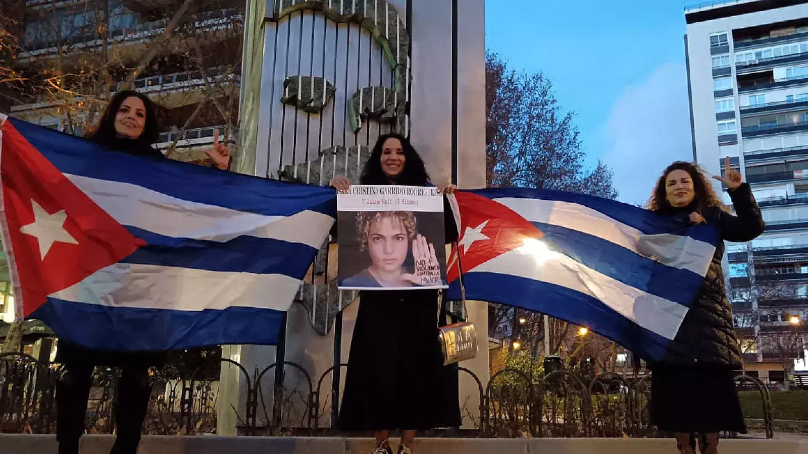 Cubanos se reúnen en Madrid para pedir libertad por los presos políticos cubanos