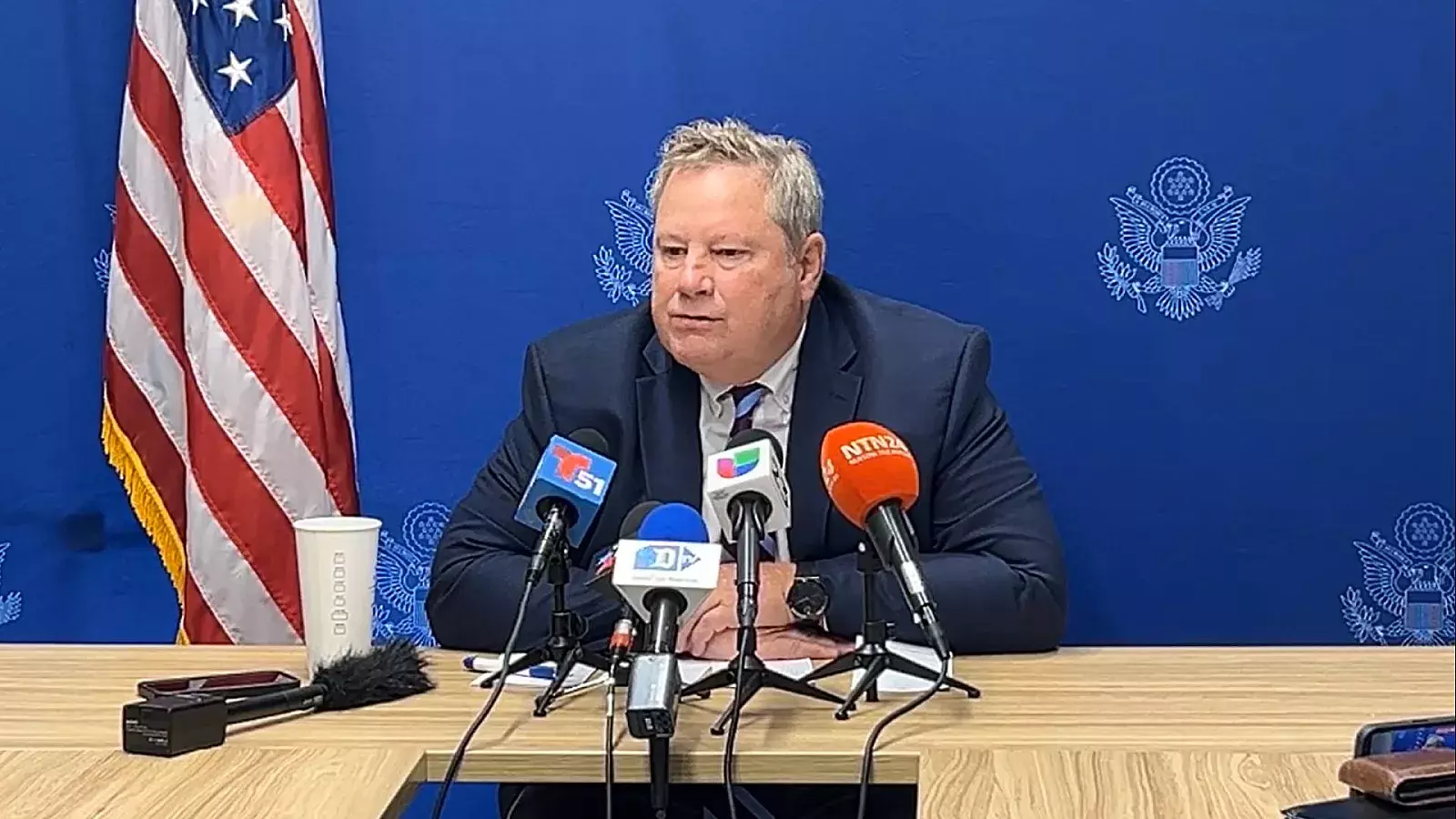 Hammer asegura que vienen más sanciones contra funcionarios del régimen cubano