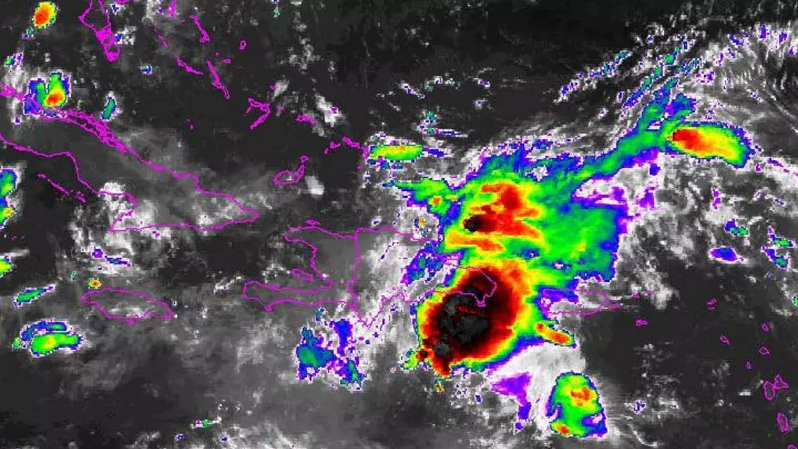 Una onda tropical se encuentra avanzando en el Caribe oriental