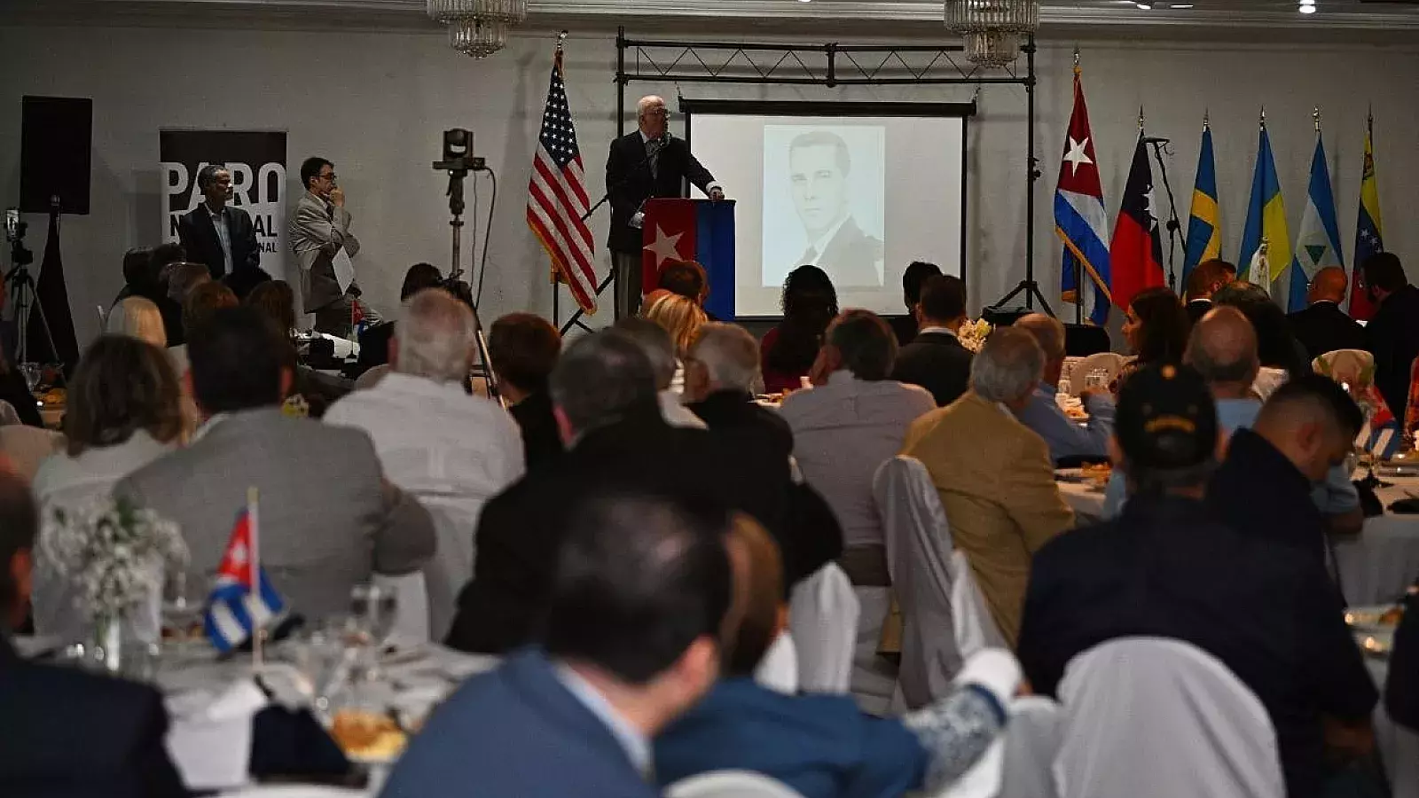 Conferencia Salvar a Cuba, celebrada en Miami el 13 de septiembre