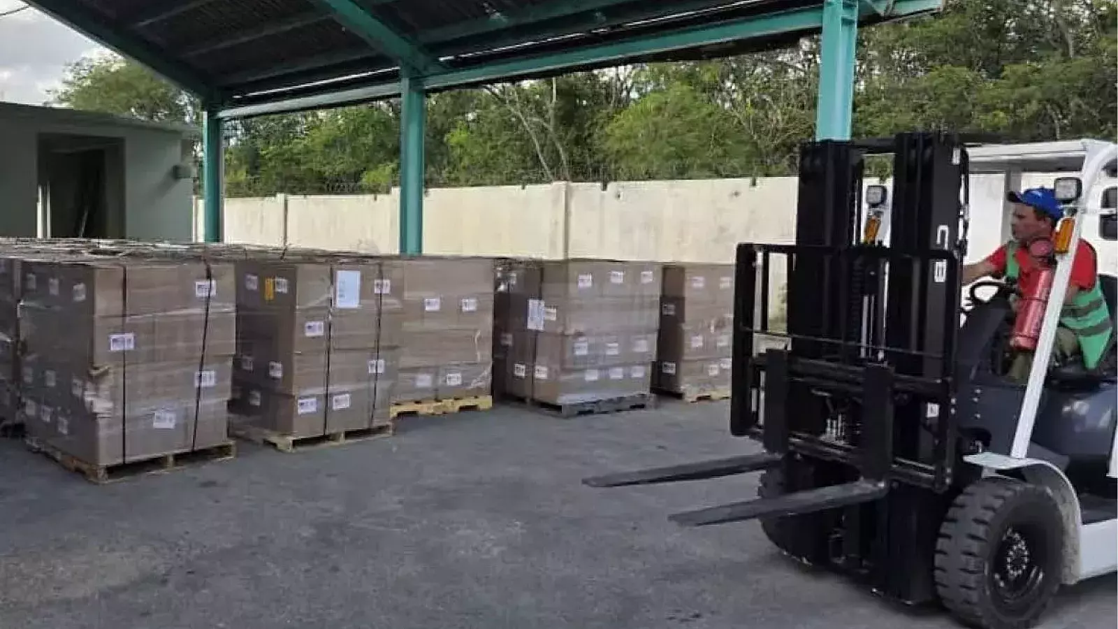 Asistencia humanitaria enviada por el gobierno de EE. UU. a Cuba