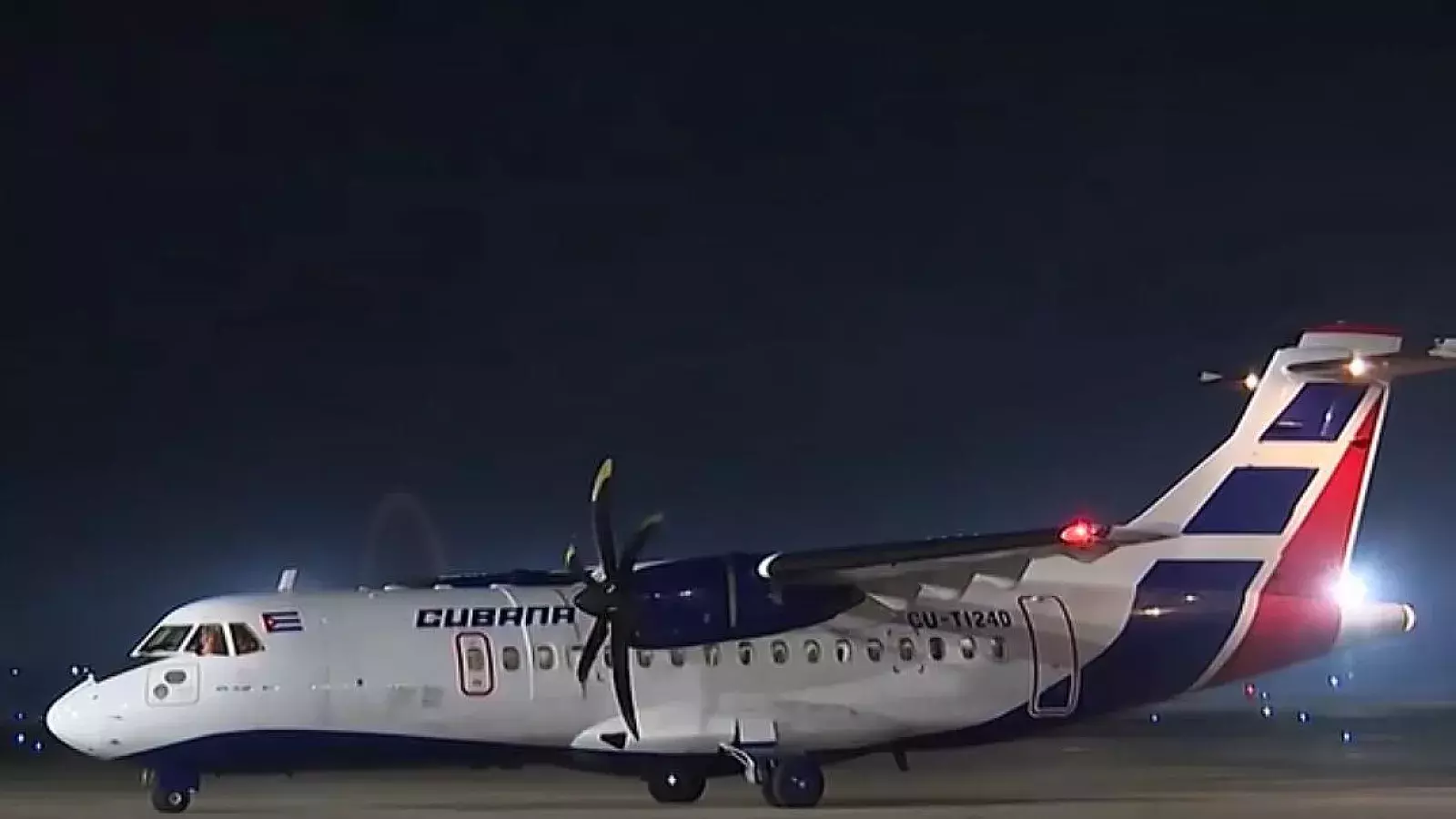 Restos de 32 militares cubanos fallecidos por defender al dictador Maduro llegan a la isla.