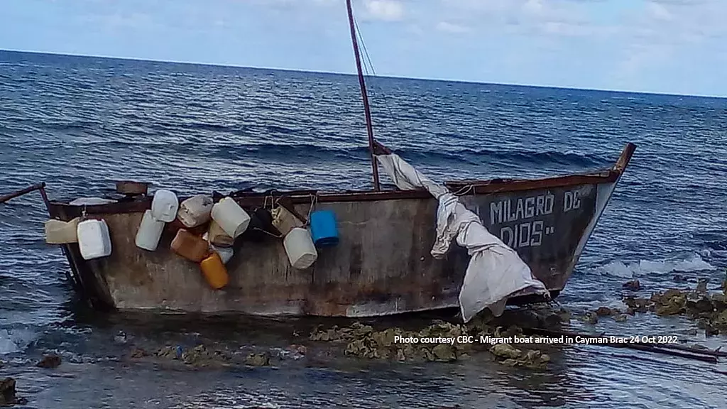 Embarcación de balseros cubanos en Islas Caimán