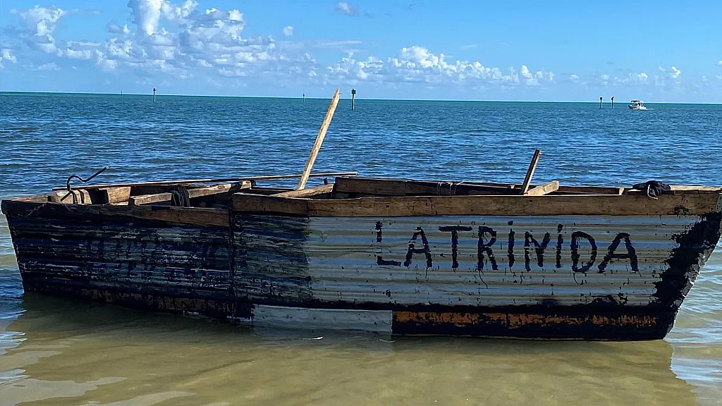 Embarcación de balseros cubanos detectada en los cayos de Florida