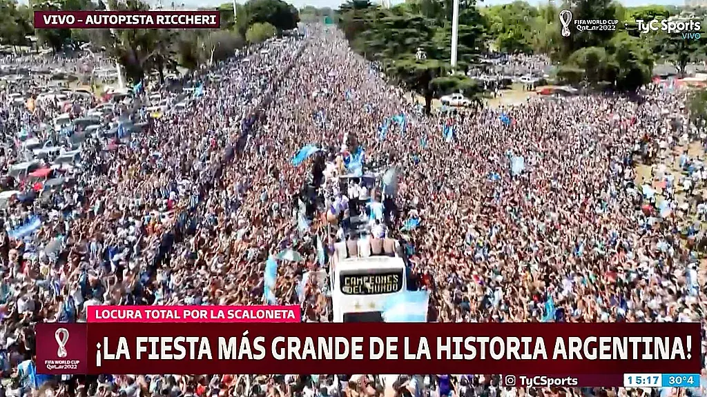 Caos en celebraciones del Mundial en Argentina: avenidas colapsadas, actos vandálicos y jugadores sacados en helicópteros