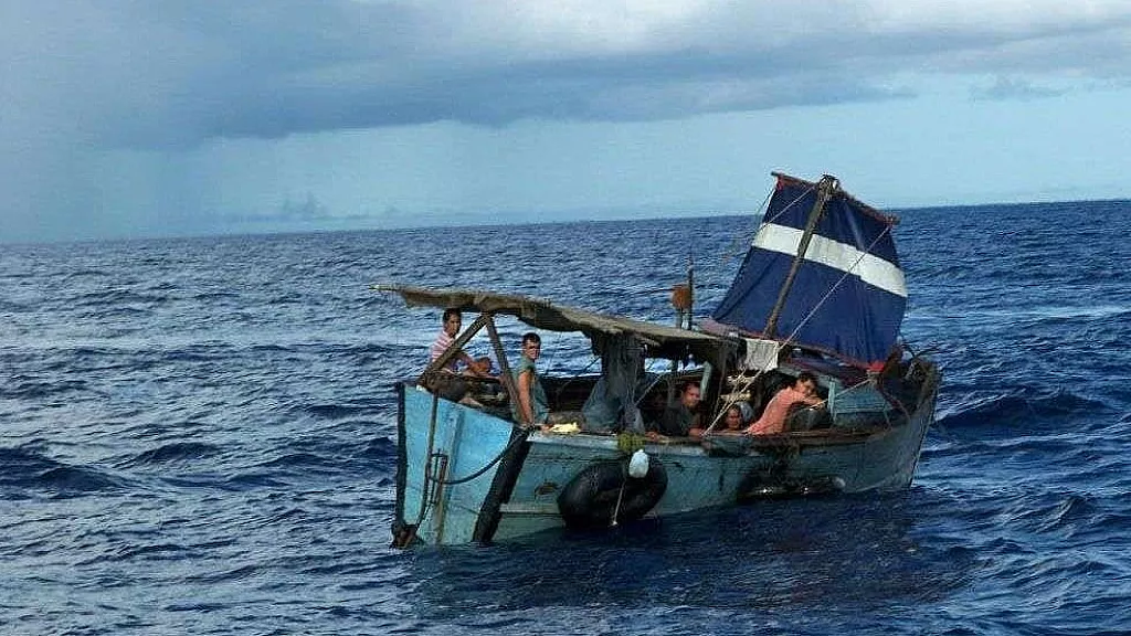 Balseros cubanos detenidos en Islas Caimán