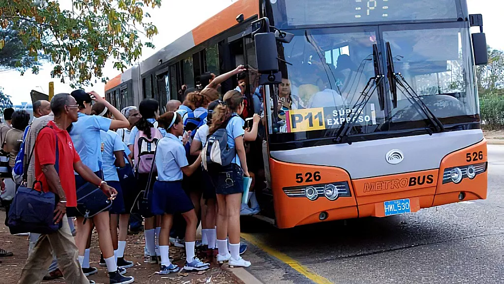 Crisis del transporte en Cuba