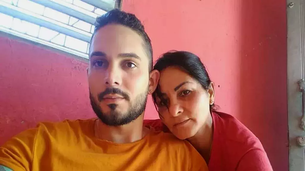 Ailex Marcano y su hijo preso político