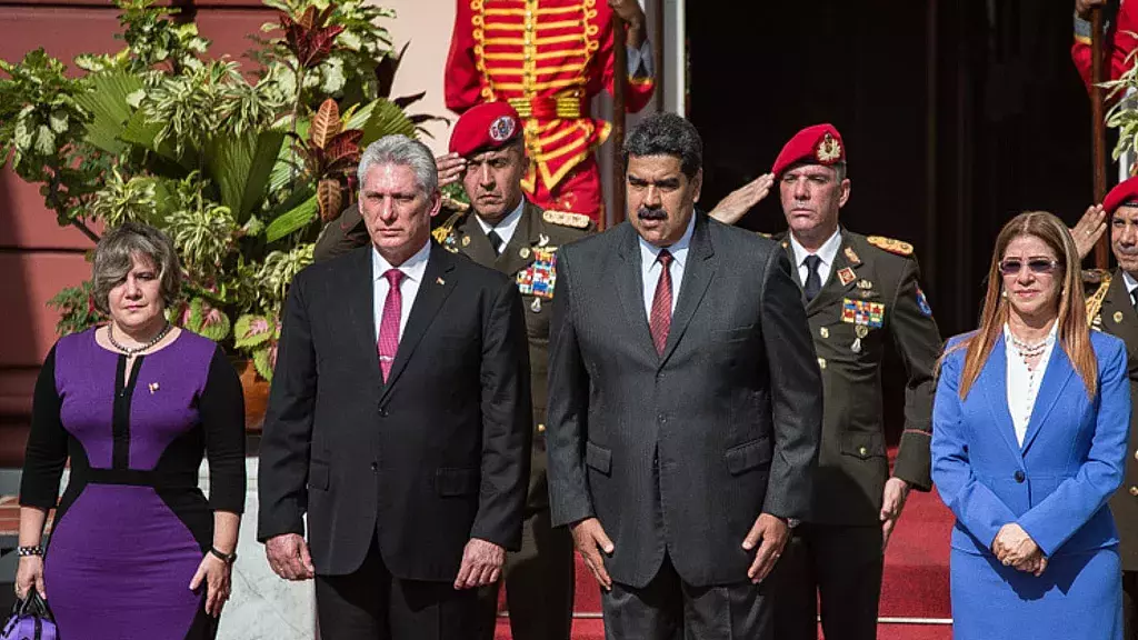 El dictador Nicolás Maduro calificó la farsa electoral de Cuba de “virtuosa”