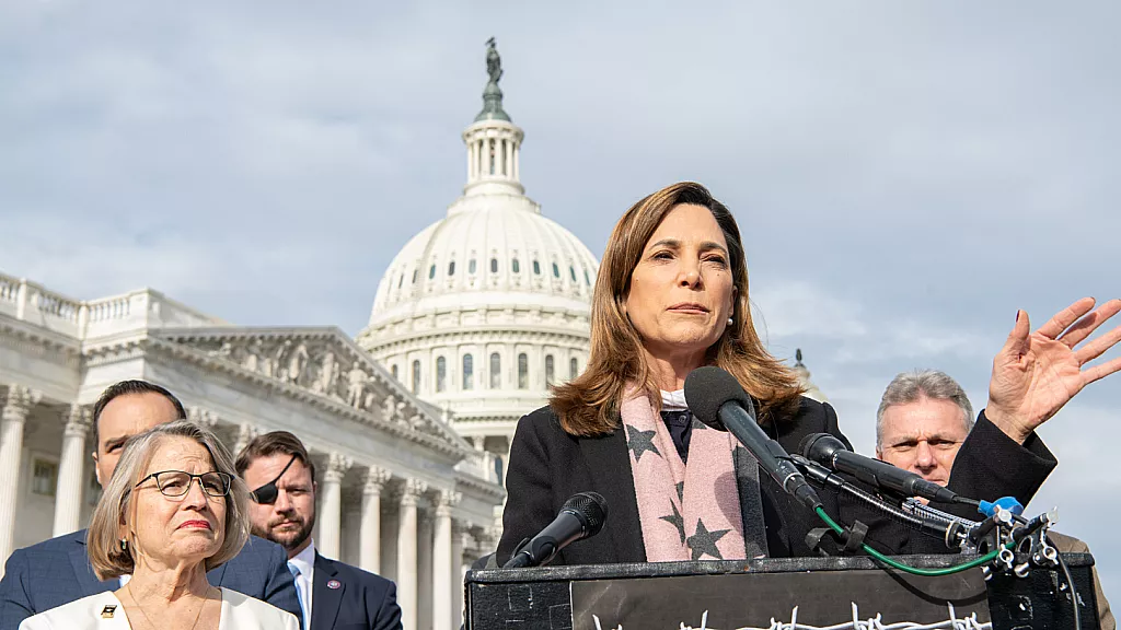 &quot;Estoy más preocupada que nunca por Colombia&quot;: María Elvira Salazar tras hablar con Petro