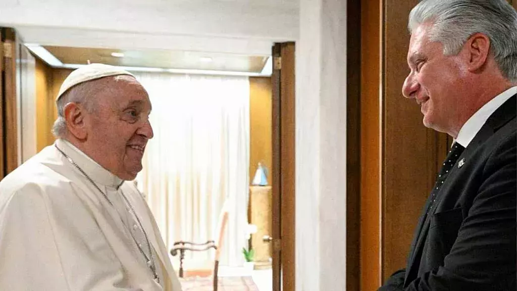 Papa Francisco recibe muy afectuoso a Canel este 20 de junio de 2023
