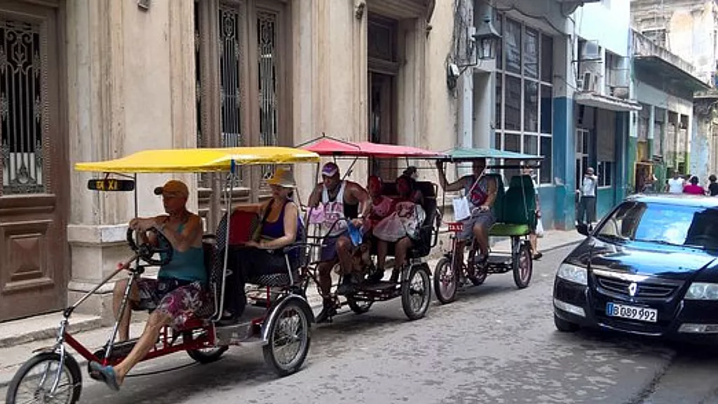 Bicitaxis en La Habana