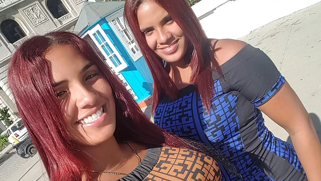 Las hermanas Lisdani y Lidianis Rodríguez Isaac