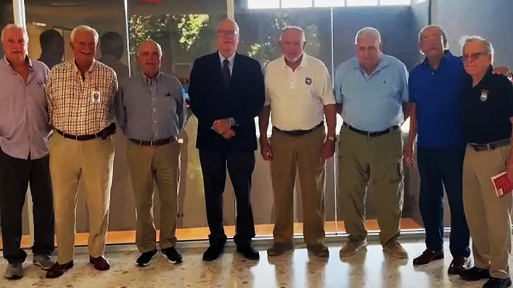 Visitan nuevo Museo de la Brigada 2506 en Miami