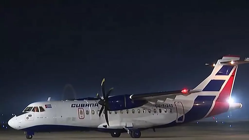 Restos de 32 militares cubanos fallecidos por defender al dictador Maduro llegan a la isla.