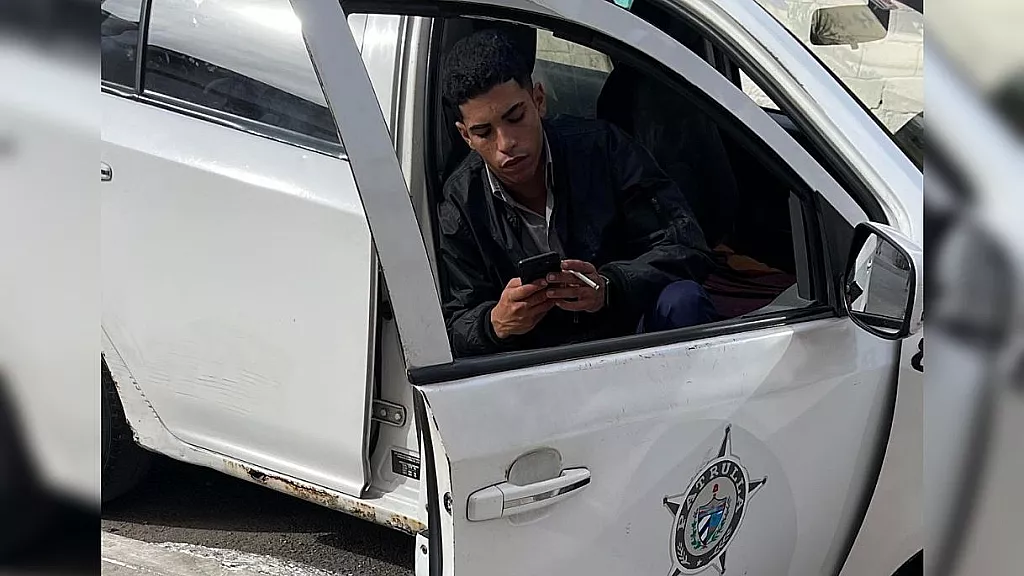 Al menos dos activistas han sido detenidos este jueves en La Habana.