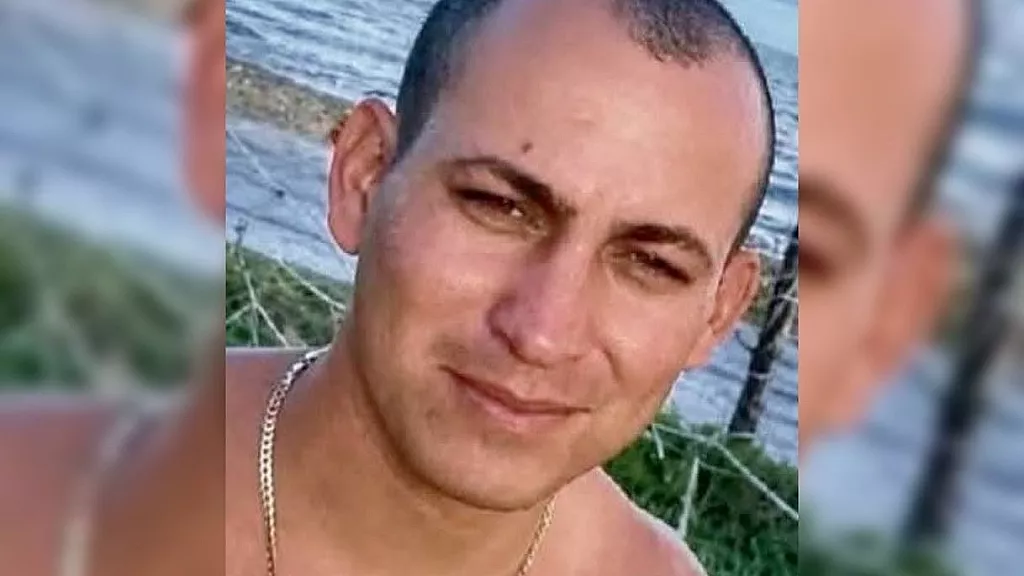 Cubano Randy Montes de Ocra Ramos