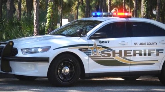 Patrulla policial en St. Lucie. Foto: Oficina del Sheriff Patrulla policial en St. Lucie. Foto: Oficina del Sheriff