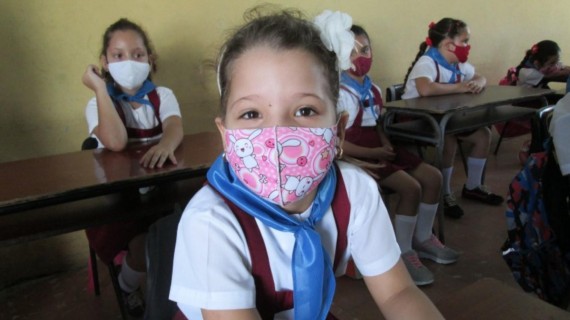 Niños en escuela primaria de Cuba. Foto: Facebook/ Dirección de Educación de Morón Niños en escuela primaria de Cuba. Foto: Facebook/ Dirección de Educación de Morón