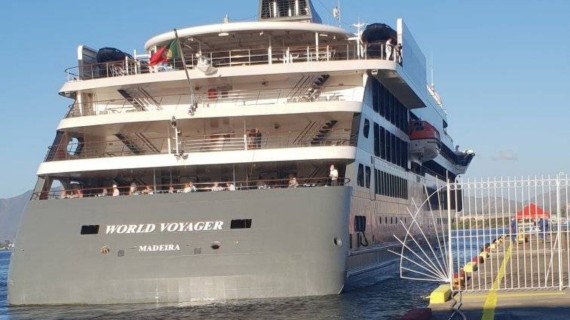 Crucero de lujo visita varios puertos cubanos La página de Facebook 'Santiago de Cuba Travel' compartió imágenes de la embarcación