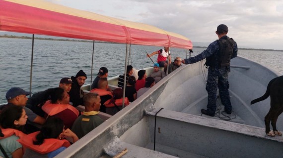 Detienen a 50 migrantes cubanos en Guatemala