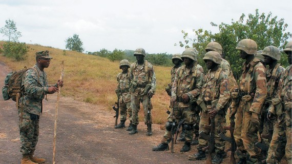 Sudáfrica ha gastado más de $24 millones en entrenar a sus militares en Cuba La ministra de Defensa y Veteranos Militares, Thandi Modise, tuvo que responder por estos gastos luego de cuestionamientos del diputado sudafricano Sarel Marais