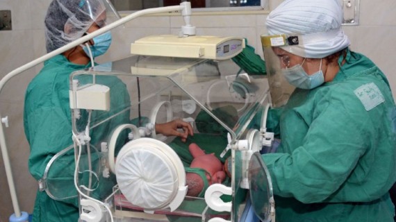 Nacen trillizas en Hospital Materno de Camagüey La madre Hilda Arredondo Ramos, de 28 años, tenía tres partos anteriores