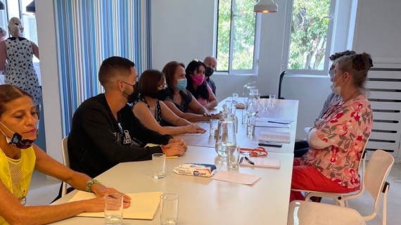 Unión Europea en La Habana recibe a familiares de presos políticos del 11J Diplomáticos de la Unión Europea en La Habana reciben a familiares de presos políticos del 11J