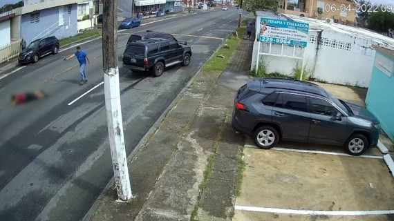 Captado en cámara violento asesinato en plena calle en Puerto Rico Captado en cámara violento asesinato en plena calle en Puerto Rico