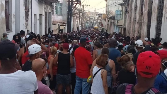 La madre de las colas Cola en Cuatro Caminos