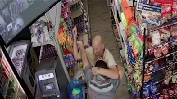 Violenta pelea a puñaladas en Miami Violenta pelea a puñaladas en Miami