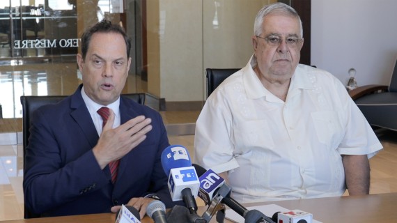 José Ramón López Regueiro (derecha) junto a su abogado (El Nuevo Herald) José Ramón López Regueiro (derecha) junto a su abogado (El Nuevo Herald)