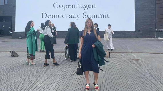 Iliana Hernández denuncia en Copenhague