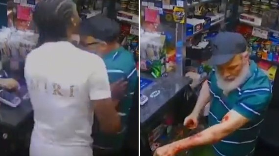 VIDEO: Anciano trabajador de tienda de Manhattan mata a puñaladas a cliente enfurecido VIDEO: Anciano trabajador de tienda de Manhattan mata a puñaladas a cliente enfurecido