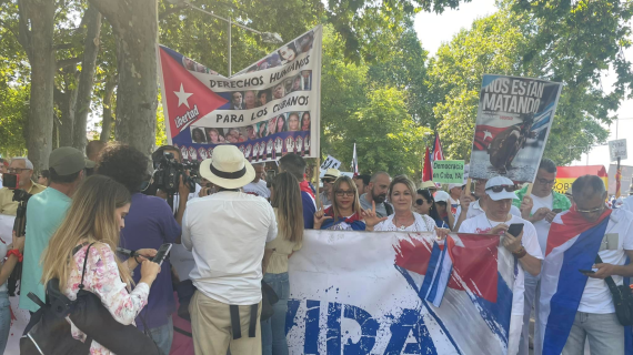 Iniciaron manifestaciones por aniversario del 11J Iniciaron manifestaciones por aniversario del 11J