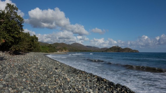 Playa en Chivirico, Guamá, Santiago de Cuba Playa en Chivirico, Guamá, Santiago de Cuba