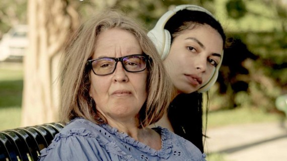 Nitsy Grau y Ariadna González en Welcome Abuela Nitsy Grau y Ariadna González en Welcome Abuela