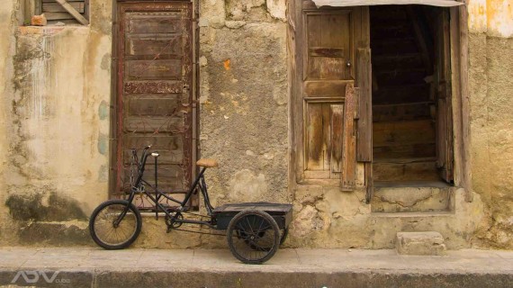 Ruina de viviendas en La Habana. Foto: ADN Cuba Ruina de viviendas en La Habana. Foto: ADN Cuba