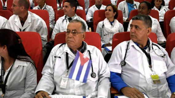 Médicos cubanos asisten a una conferencia en Kenia. Créditos de las fotos: Getty Images Médicos cubanos asisten a una conferencia en Kenia. Créditos de las fotos: Getty Images