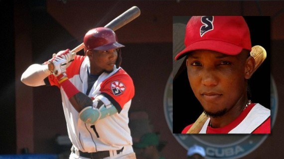 Sale de Cuba pelotero de élite Adriel Labrada Sale de Cuba pelotero de élite Adriel Labrada