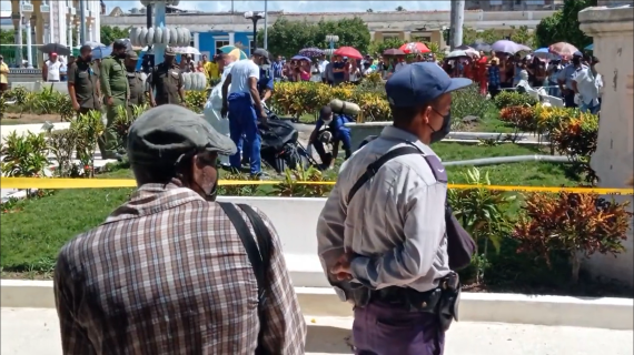 Encuentran un cadáver en la cisterna del parque de Manzanillo Encuentran un cadáver en la cisterna del parque de Manzanillo