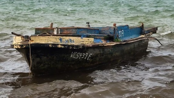 Guardia Costera de EEUU detuvo a 50 balseros cubanos el fin de semana De acuerdo con Slosar, los migrantes cubanos, quienes venían en embarcaciones improvisadas, fueron puestos bajo custodia de la CBP luego de tres operativos al sur de la Florida